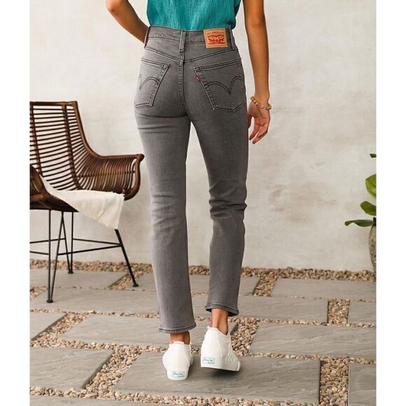 NWT Levi's Wedgie Straight Cropped Jeans in Cosmic Comet, Size 00 X Short, 24x28 - Picture 2 of 16